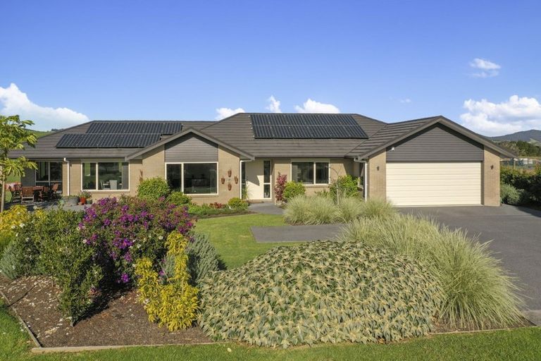 Photo of property in 14 Captains Loop, Haruru, 0204