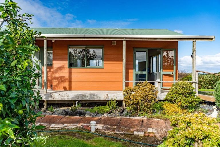 Photo of property in 7 Te Opi Road East, Whakapirau, Maungaturoto, 0583