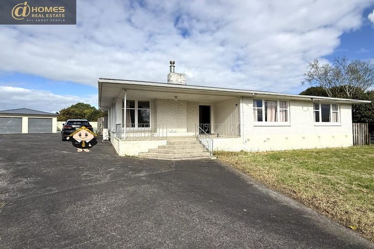 Photo of property in 6 Glenvil Lane, Te Atatu Peninsula, Auckland, 0610