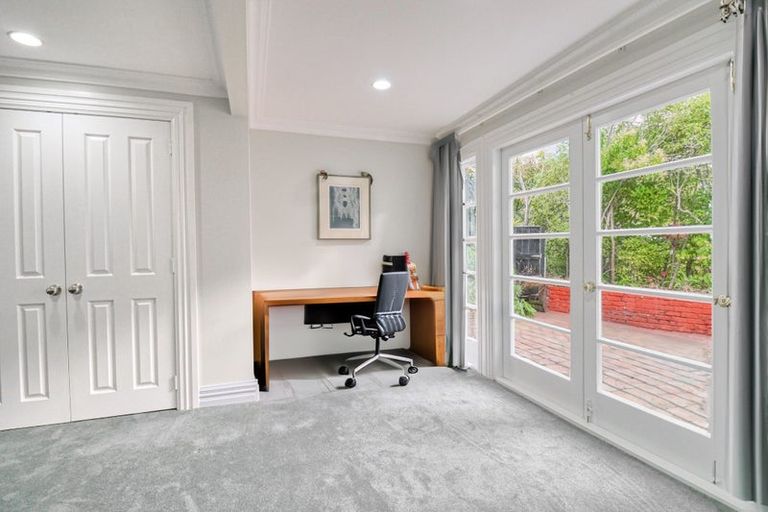Photo of property in 1 Parliament Street, Thorndon, Wellington, 6011