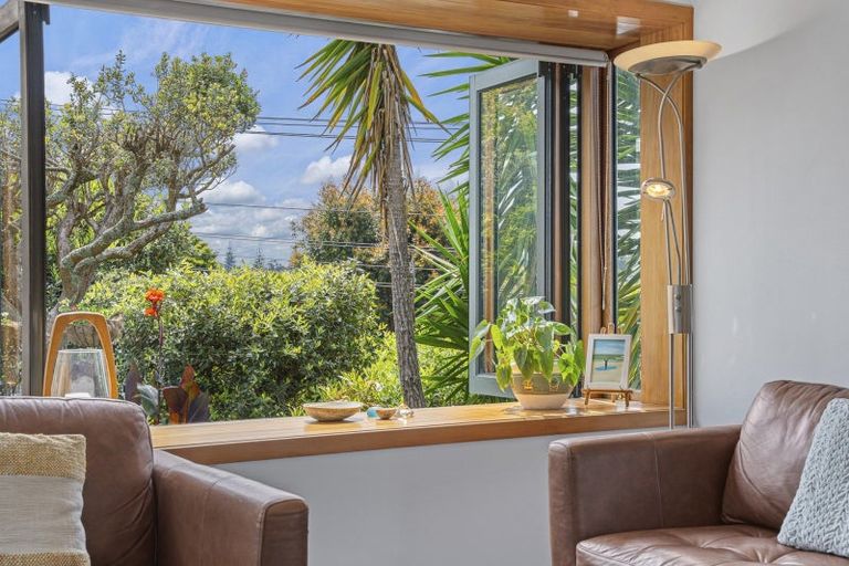 Photo of property in 3h Wallace Place, Westown, New Plymouth, 4310