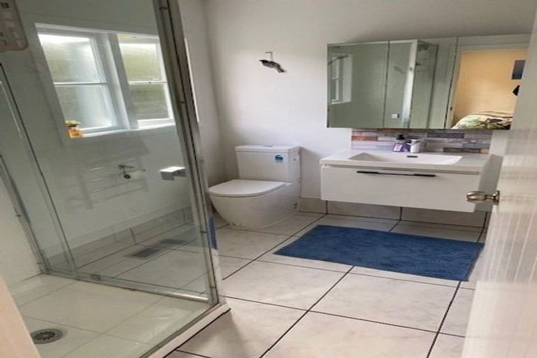 Photo of property in 27 Olivia Crescent, Tawa, Wellington, 5028