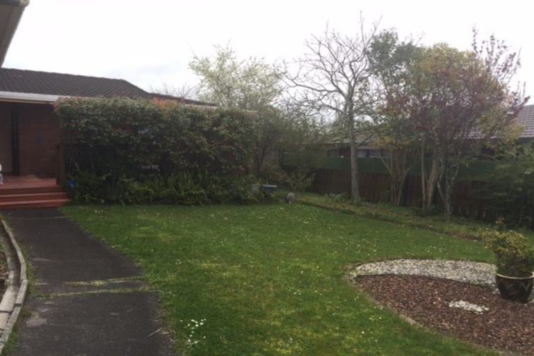 Photo of property in 13 Ciprian Place, Henderson, Auckland, 0612