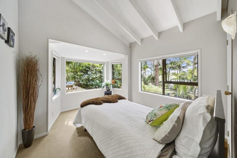 Photo of property in 17a Alexander Street, Cockle Bay, Auckland, 2014