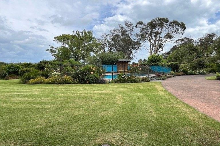 Photo of property in 336 Point View Drive, Shamrock Park, Auckland, 2016