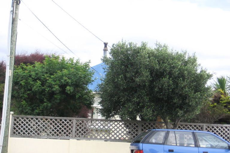Photo of property in 27 Aparima Avenue, Miramar, Wellington, 6022
