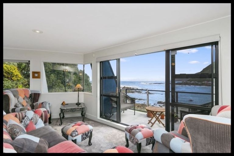 Photo of property in 12 Owhiro Bay Parade, Owhiro Bay, Wellington, 6023