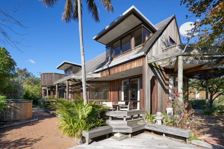 Photo of property in 3b Lighthouse Road, Bluff Hill, Napier, 4110