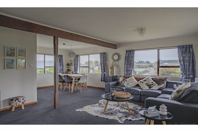 Photo of property in 11 Temple Crescent, Gleniti, Timaru, 7910
