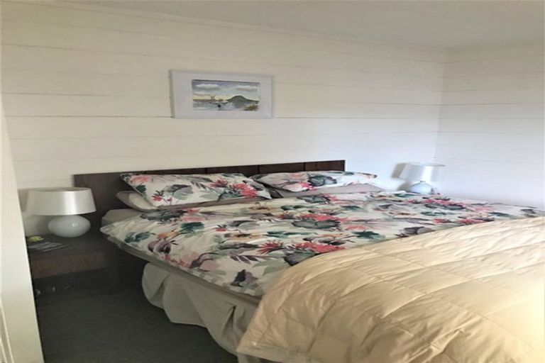 Photo of property in 26 Queen Road, Bellevue, Tauranga, 3110