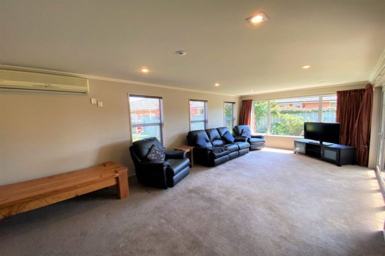 Photo of property in 6 Solway Place, Mosgiel, 9024