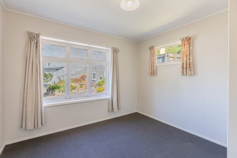 Photo of property in 7 Smale Terrace, Hospital Hill, Napier, 4110