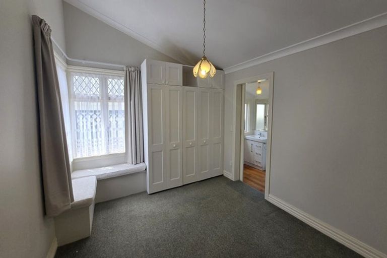 Photo of property in 28 Bay Street, Petone, Lower Hutt, 5012