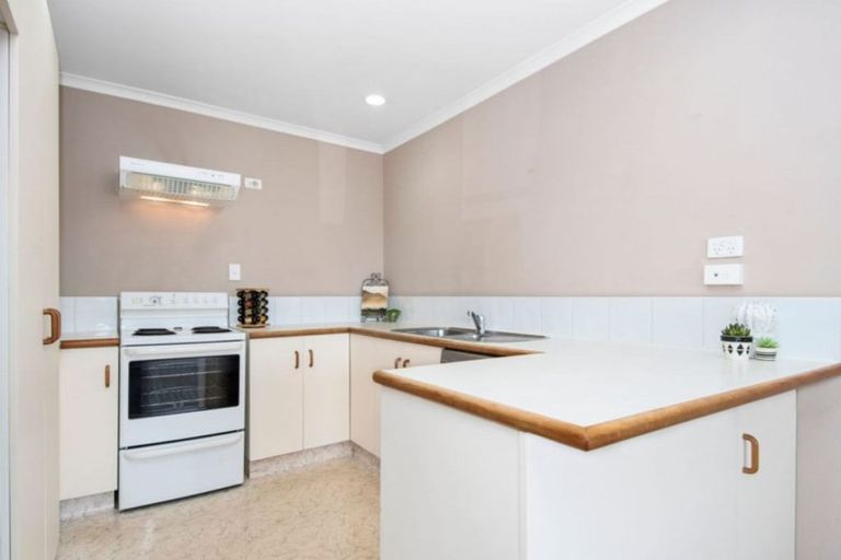 Photo of property in 33d Tawa Street, Mount Maunganui, 3116