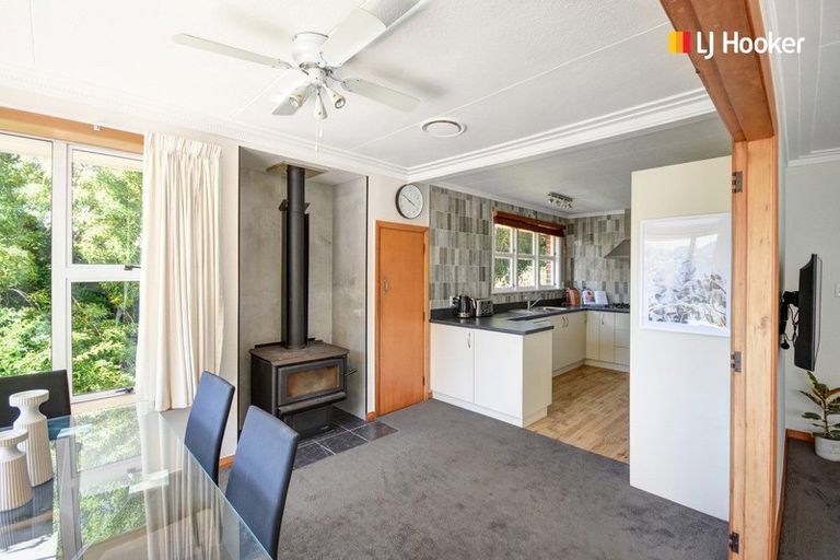 Photo of property in 85 Kaikorai Valley Road, Glenross, Dunedin, 9011