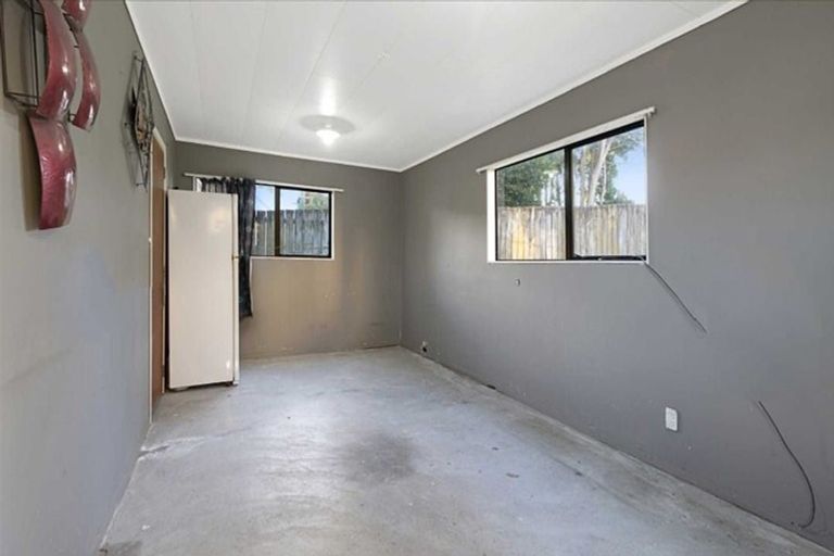 Photo of property in 21 Pankhurst Place, Sunnyvale, Auckland, 0612
