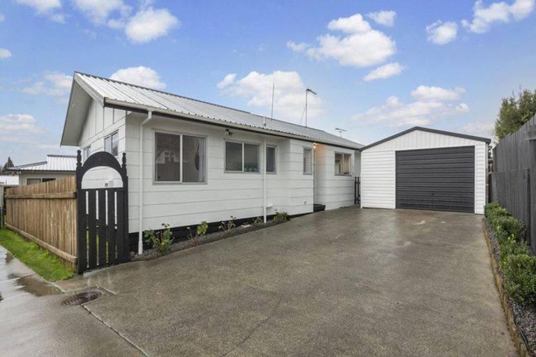 Photo of property in 8b Huia Avenue, Forest Lake, Hamilton, 3200