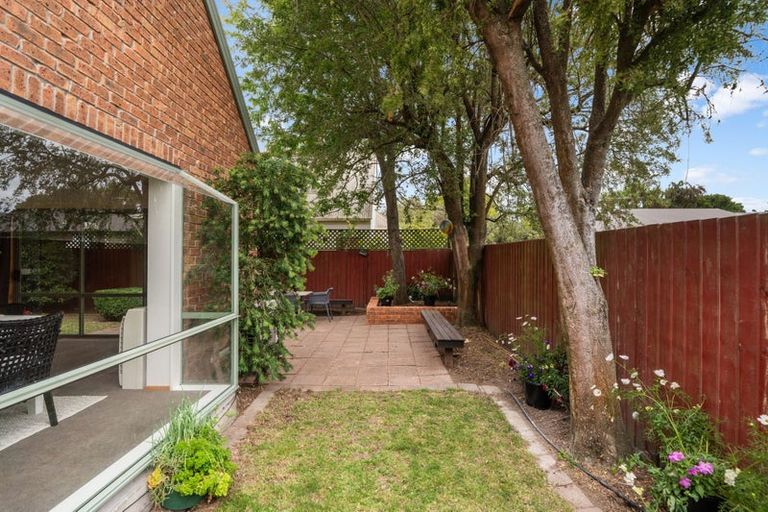 Photo of property in 1/130 Maidstone Road, Ilam, Christchurch, 8041