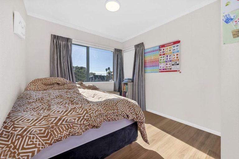 Photo of property in 16 Castlehill Court, Wattle Downs, Auckland, 2103