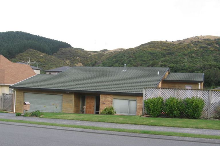 Photo of property in 10 Myers Grove, Churton Park, Wellington, 6037