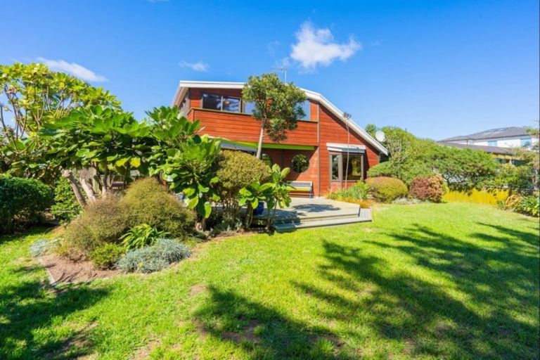 Photo of property in 23 Barrett Drive, Waikanae Beach, Waikanae, 5036