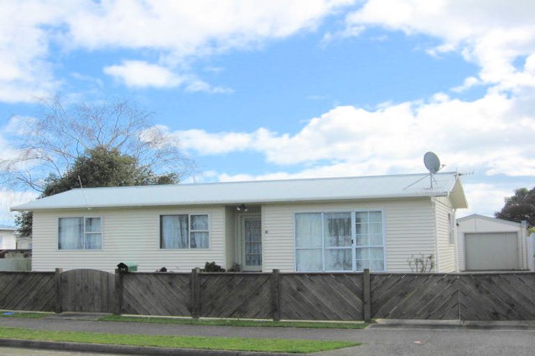 Photo of property in 14 Solway Street, Levin, 5510