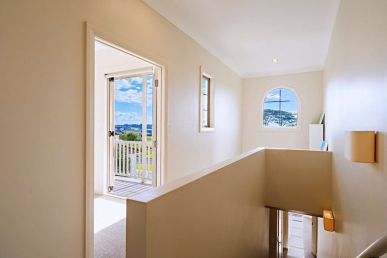 Photo of property in 285 Pinecrest Drive, Gulf Harbour, Whangaparaoa, 0930