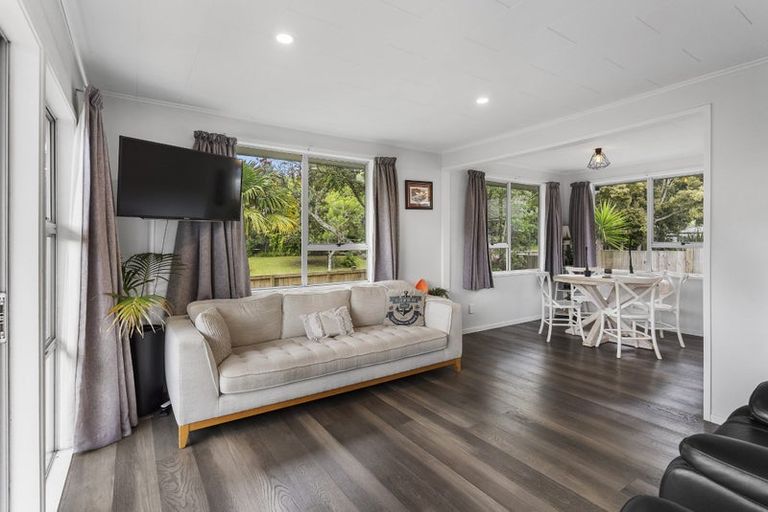 Photo of property in 11 Sun Valley, Hatfields Beach, Orewa, 0931