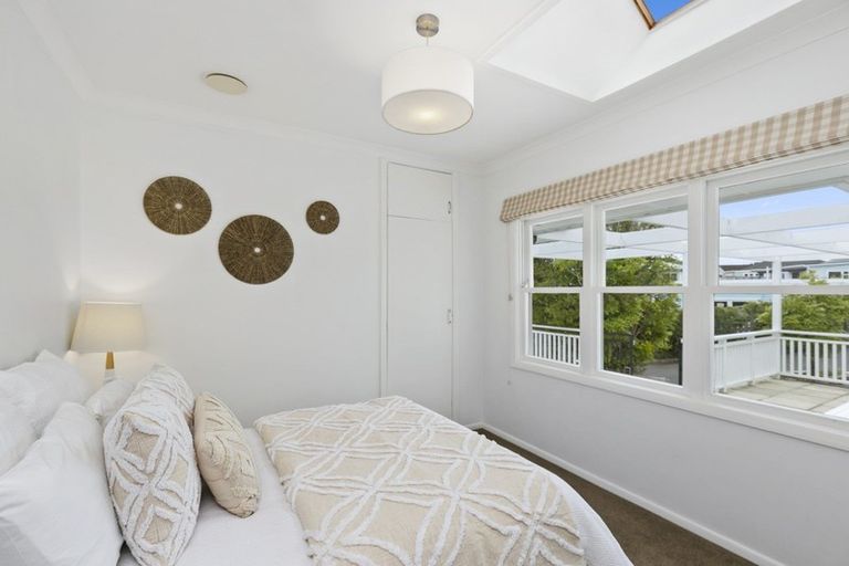 Photo of property in 45a Box Hill, Khandallah, Wellington, 6035