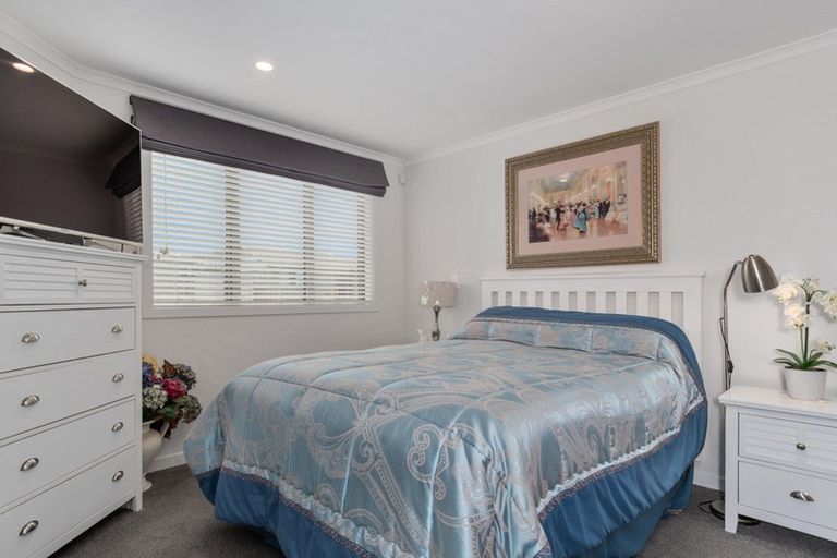 Photo of property in Waterview Estate, 31/4 Greystone Place, Omokoroa, 3114