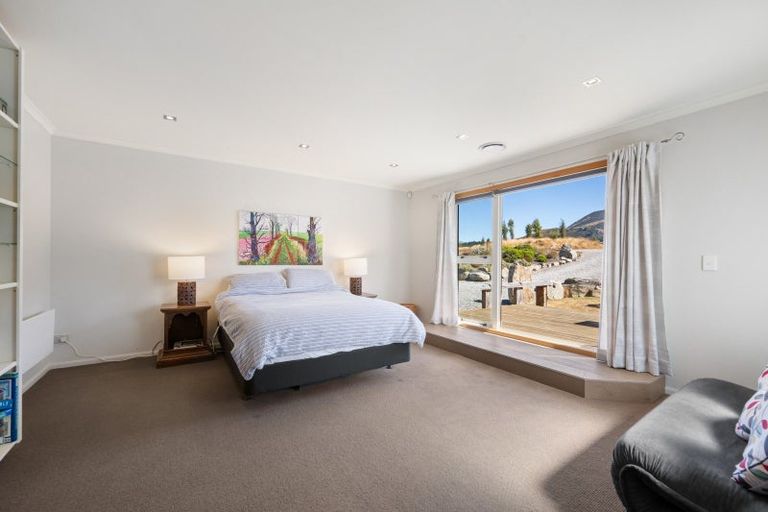 Photo of property in 136 Te Awa Road, Albert Town, Wanaka, 9382