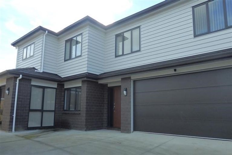 Photo of property in 12b Greers Road, Weymouth, Auckland, 2103