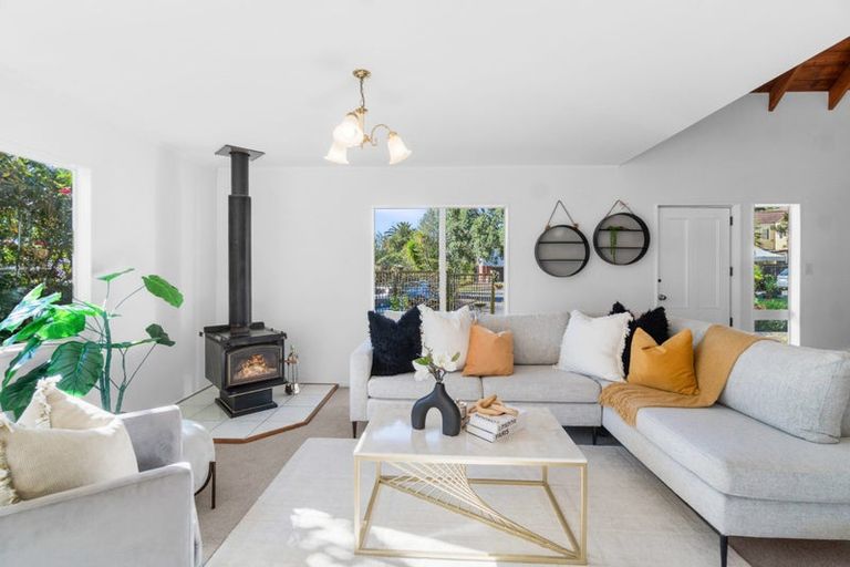 Photo of property in 14 Rimu Rise, Albany, Auckland, 0632