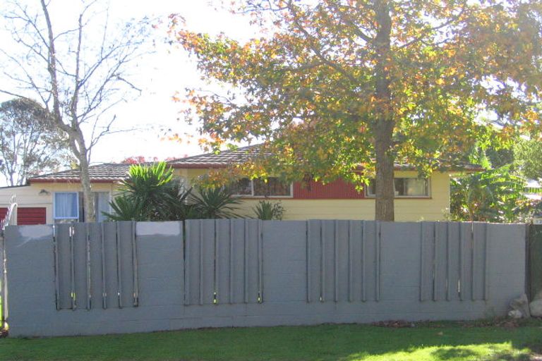 Photo of property in 10 Ulay Place, Clover Park, Auckland, 2019