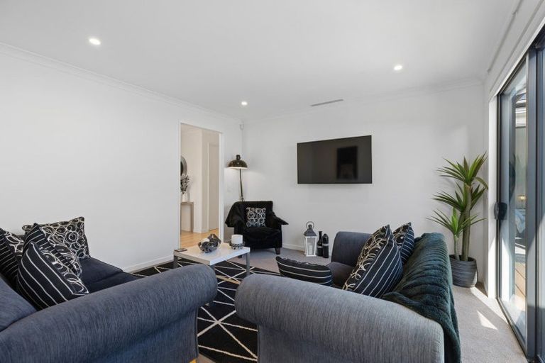 Photo of property in 52 Manakura Street, Russley, Christchurch, 8042