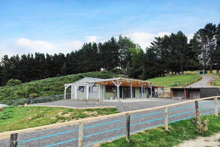 Photo of property in 109 Mckendry Road, Woodside, Outram, 9074