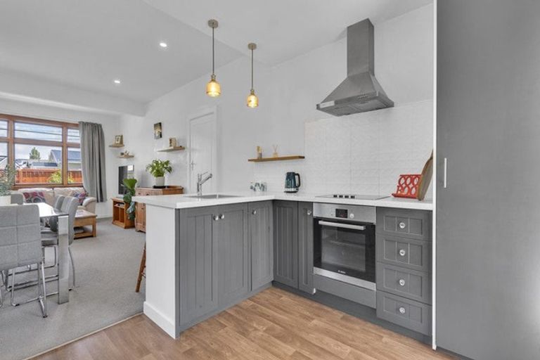 Photo of property in 10 Coronation Street, Spreydon, Christchurch, 8024