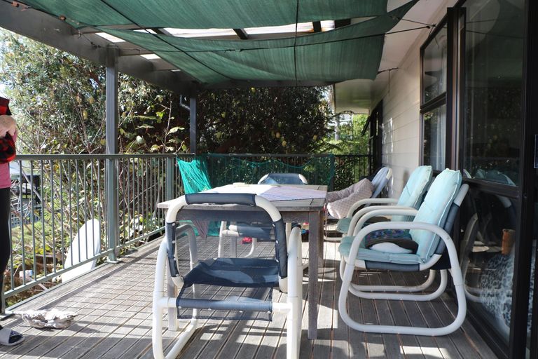 Photo of property in 54 Stratford Drive, Cable Bay, 0420