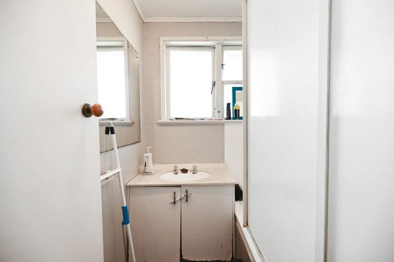 Photo of property in 10 Holland Road, Fairfield, Hamilton, 3214