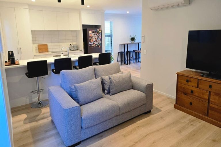 Photo of property in 52 Martingale Drive, Whitby, Porirua, 5024