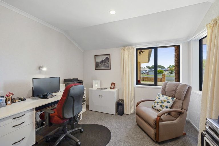 Photo of property in 4 David Street, Westown, New Plymouth, 4310