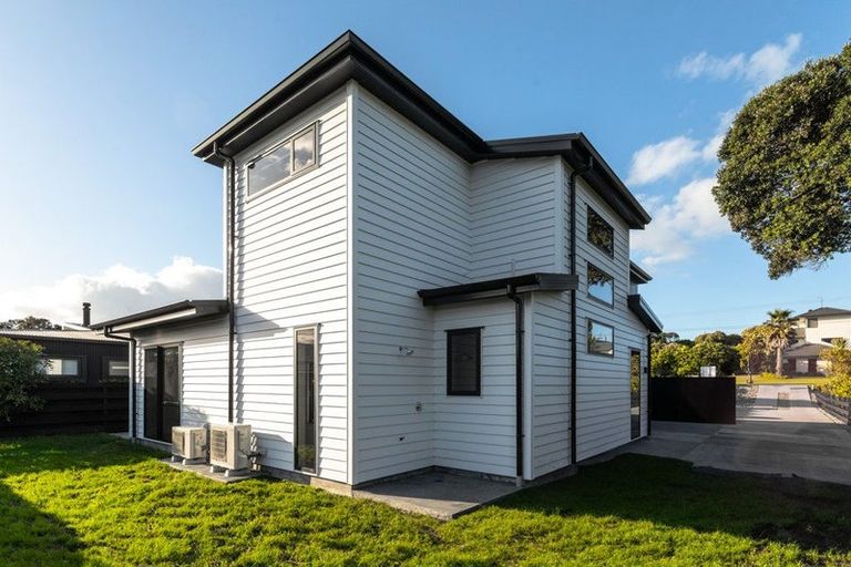 Photo of property in 100b Dillon Street, Waihi Beach, 3611