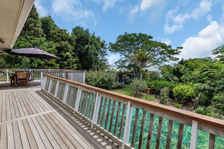 Photo of property in 94 One Tree Point Road, One Tree Point, 0118