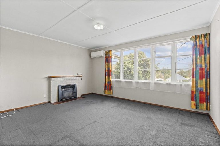 Photo of property in 18 Stamford Place, Lansdowne, Masterton, 5810