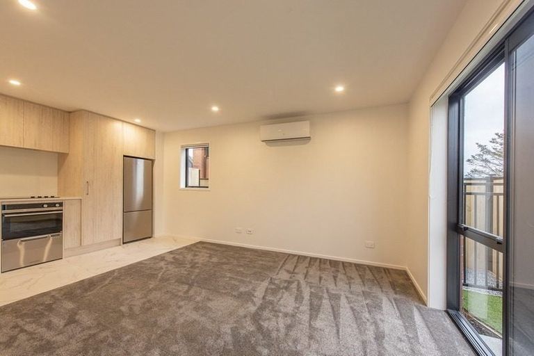 Photo of property in 2/16 Biddle Crescent, Taita, Lower Hutt, 5011