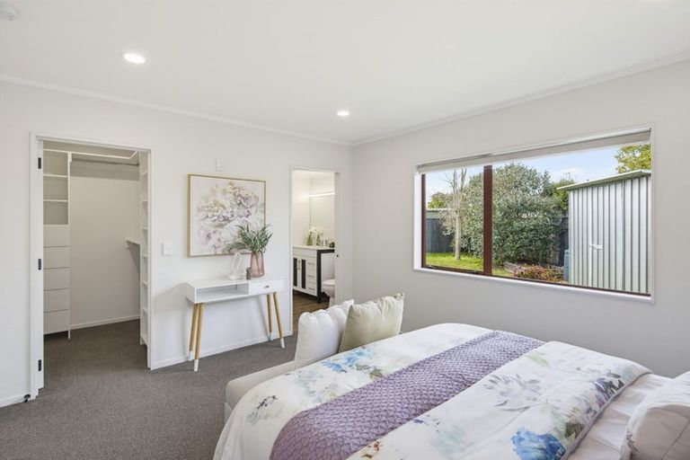 Photo of property in 4 Glen Loch Place, Paraparaumu, 5032