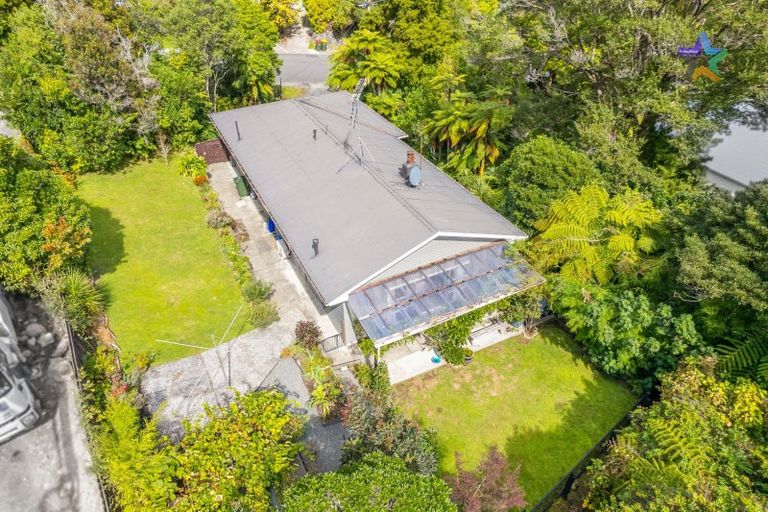 Photo of property in 115 Manuka Street, Stokes Valley, Lower Hutt, 5019