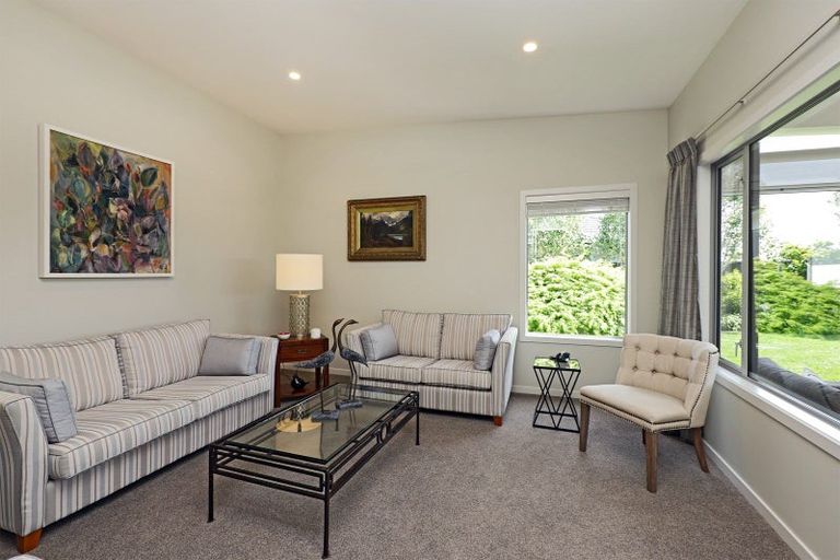 Photo of property in 16 Wanaka Place, Poraiti, Napier, 4112