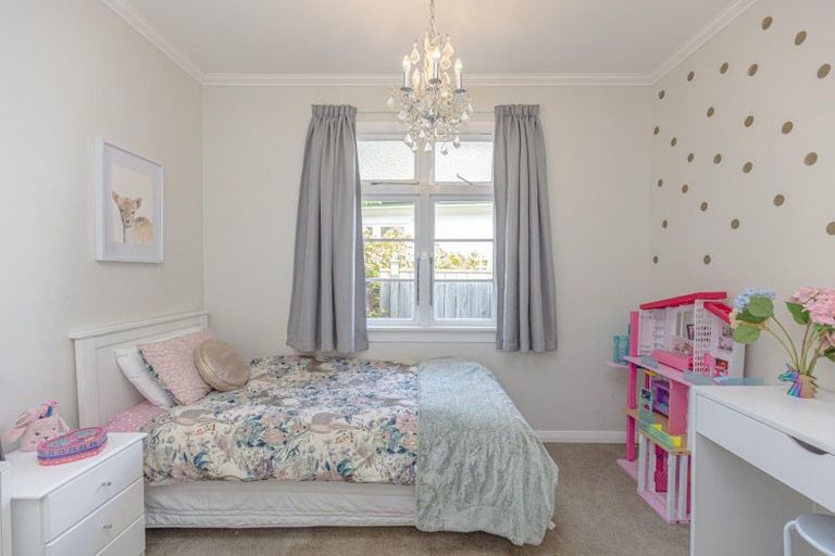 Photo of property in 4 Porritt Street, Saint Johns Hill, Whanganui, 4500