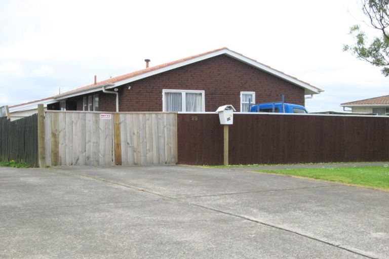 Photo of property in 29 Matapouri Road, Mangere Bridge, Auckland, 2022